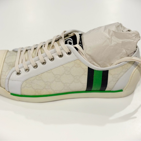 Gucci White and Green Sneakers - Picture 3 of 15